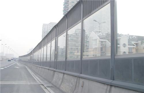 <a href=http://www.6664777.com/news_article?news_id=133>公路聲屏障</a>